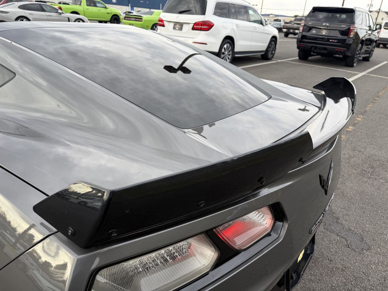 Used 2015 Chevrolet Corvette Z06 w/ 3LZ Preferred Equipment Group image 18