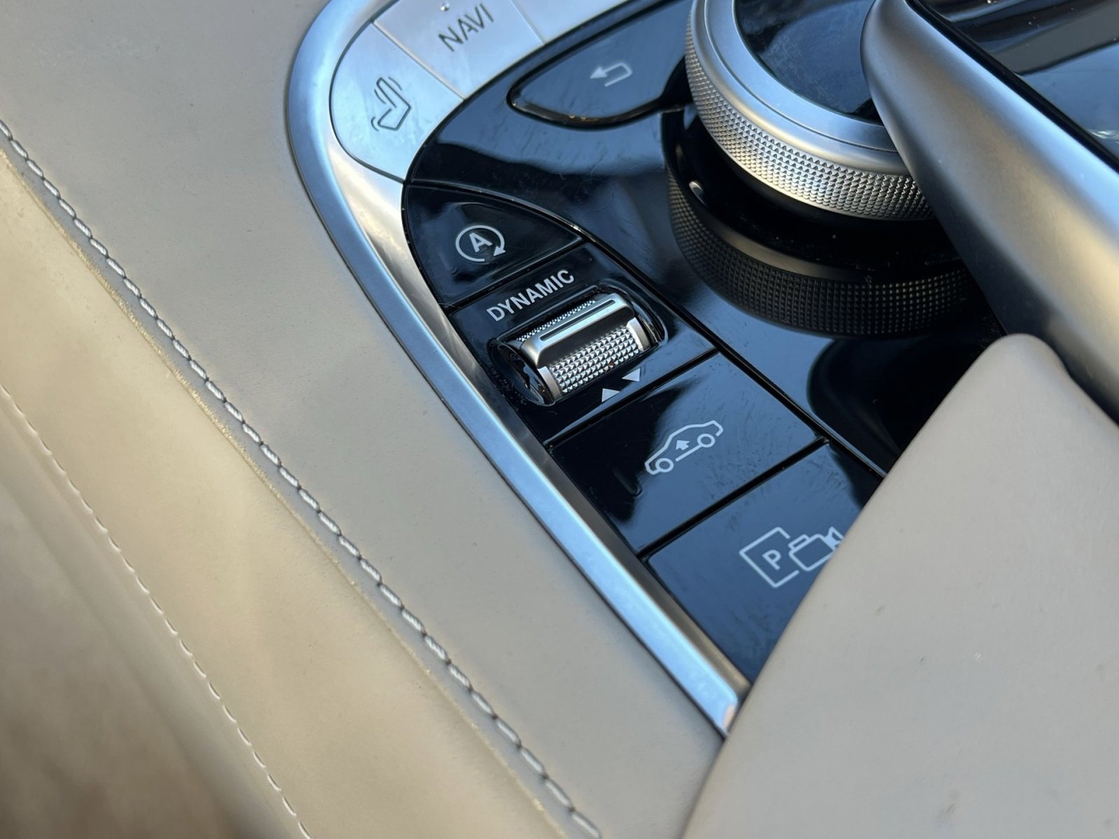 Certified 2020 Mercedes-Benz S 560 4MATIC Sedan image 33