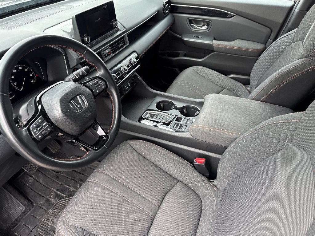 Used 2025 Honda Pilot Sport image 10