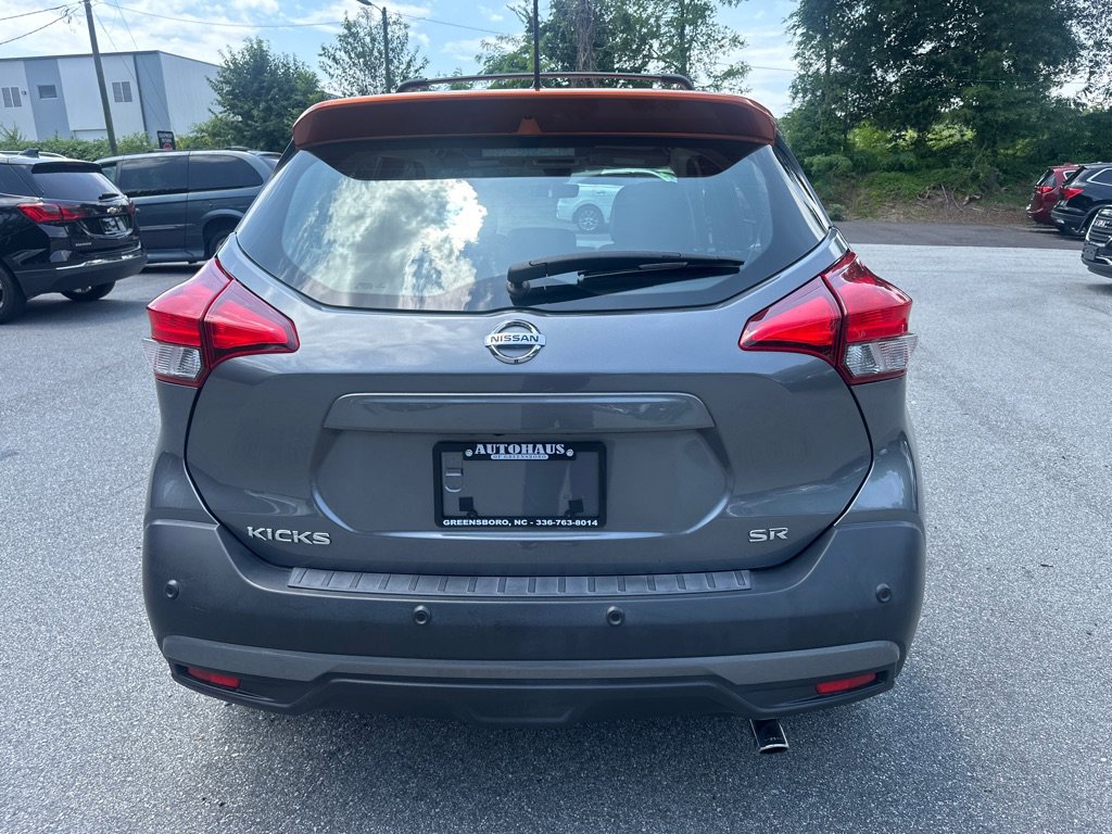 Used 2020 Nissan Kicks SR w/ SR Premium Package image 5