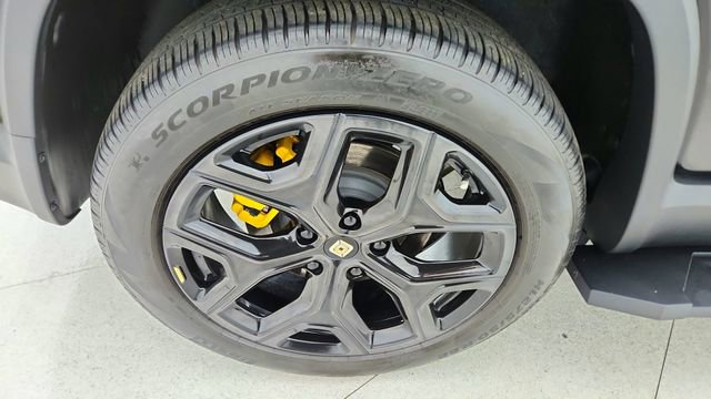 Used 2024 Rivian R1S Adventure image 60