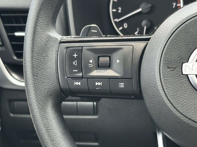 Used 2023 Nissan Rogue SV AWD/4WD image 24