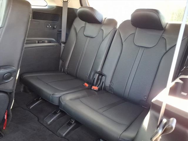 Used 2022 Kia Sorento EX image 18