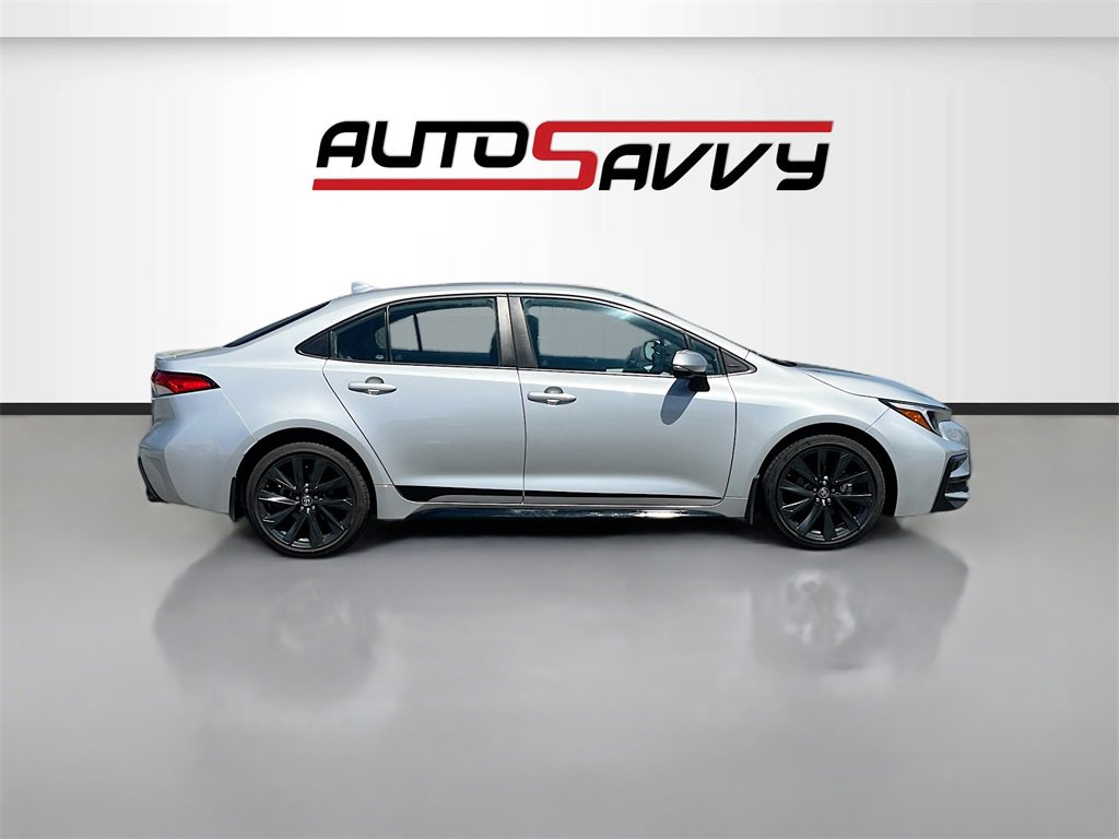 Used 2023 Toyota Corolla SE image 8