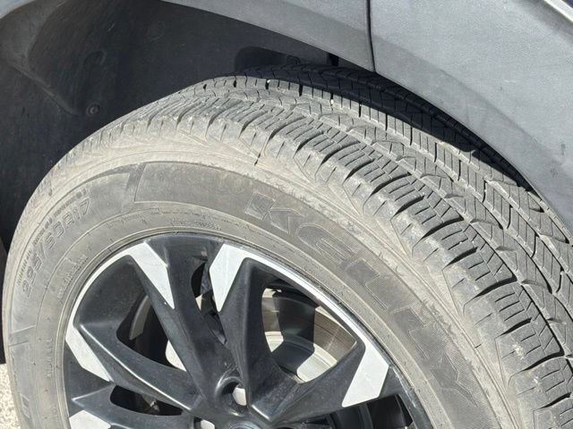 Used 2022 Chevrolet TrailBlazer LT AWD/4WD image 3