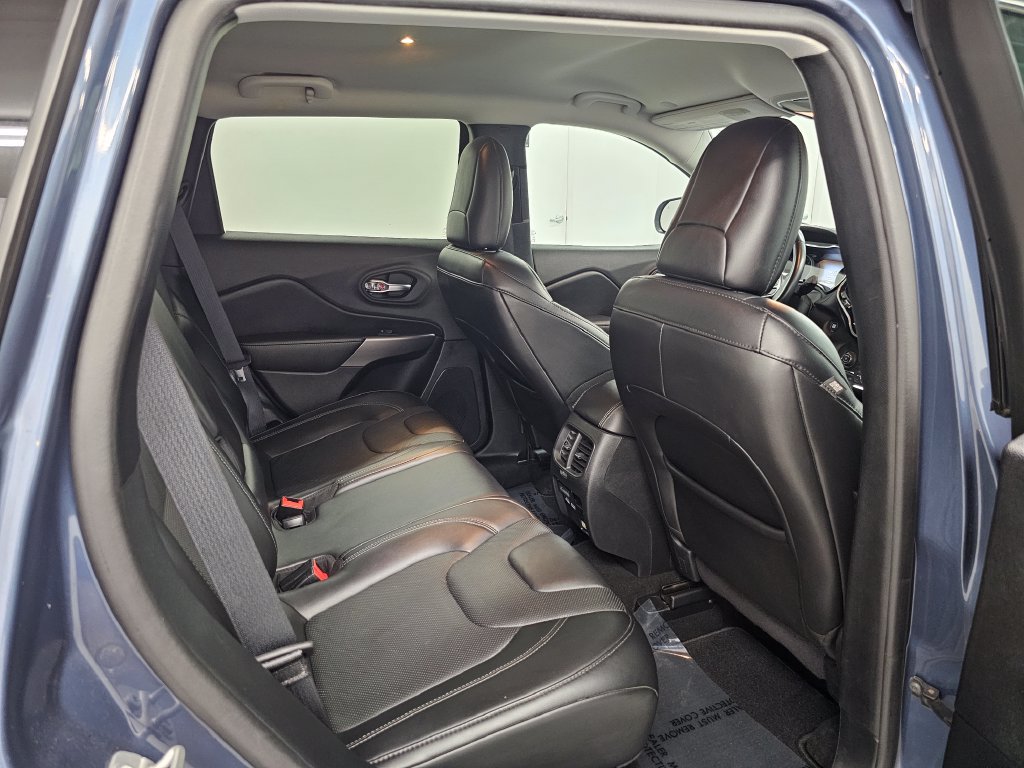 Used 2020 Jeep Cherokee Limited AWD/4WD image 24