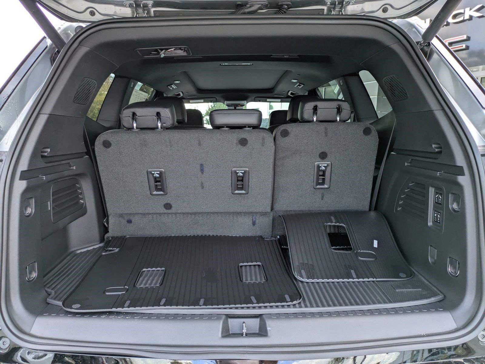 New 2026 Buick Enclave Sport Touring w/ Power Package image 13