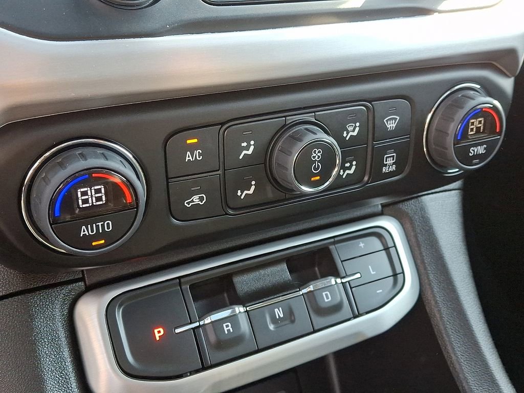 Certified 2023 GMC Acadia SLE w/ Driver Convenience Package image 16