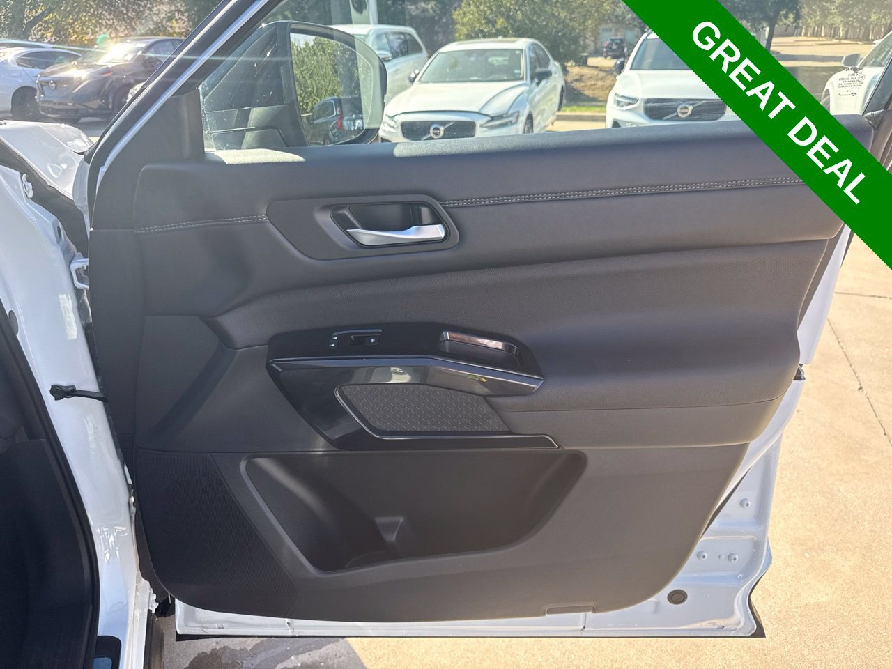 Used 2026 Nissan Pathfinder Platinum w/ Accent Package AWD/4WD image 20