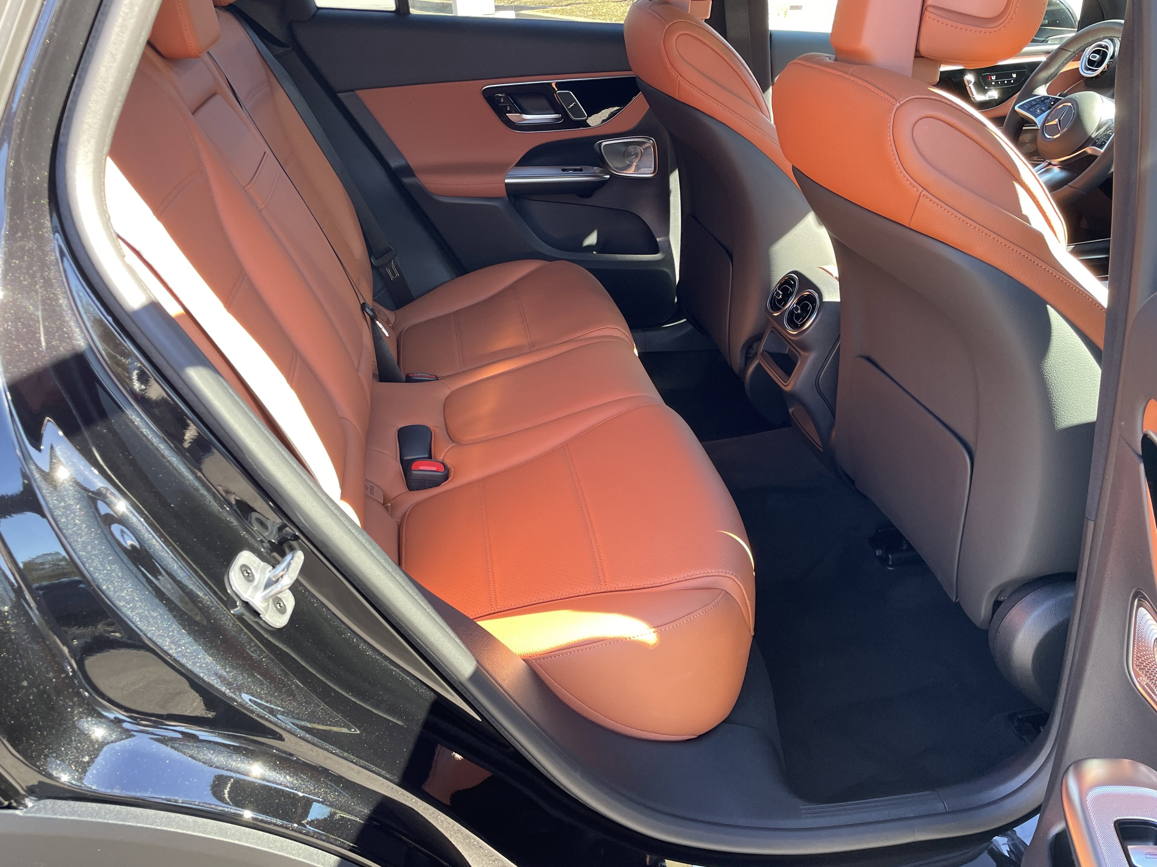 New 2026 Mercedes-Benz GLC 300 4MATIC image 39