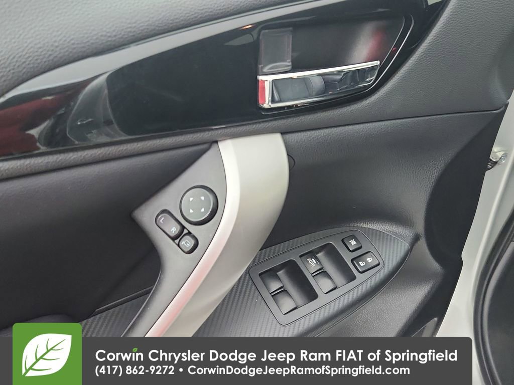 Used 2025 Mitsubishi Eclipse Cross SE image 21