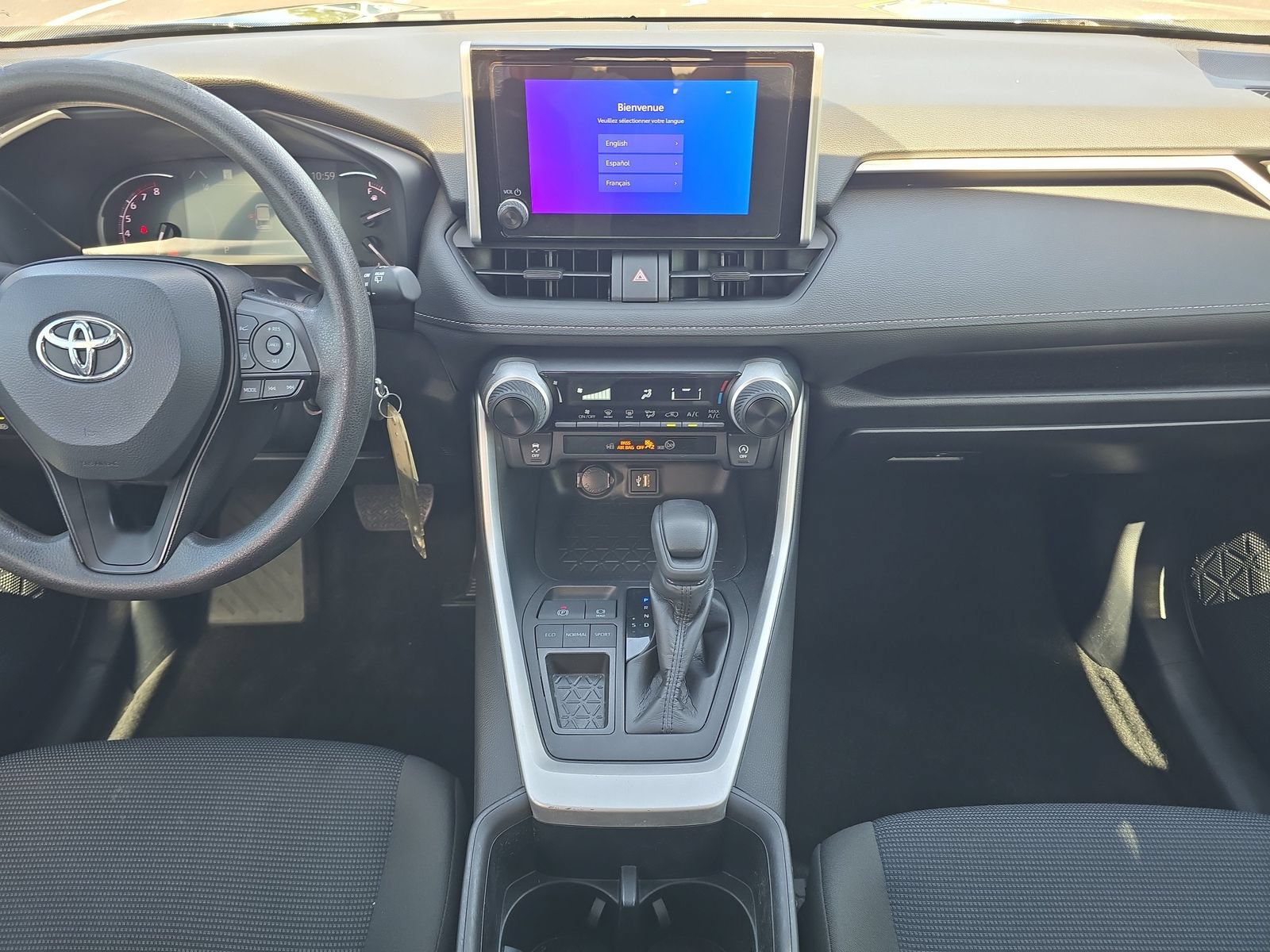 Used 2024 Toyota RAV4 LE FWD image 11