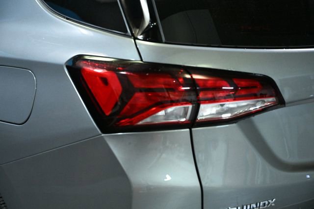 Used 2023 Chevrolet Equinox LS image 15