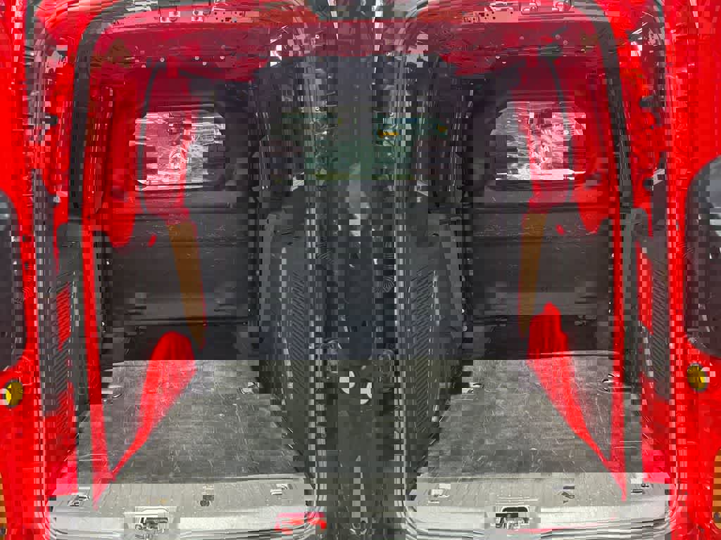 Used 2021 Ford Transit Connect XLT image 15