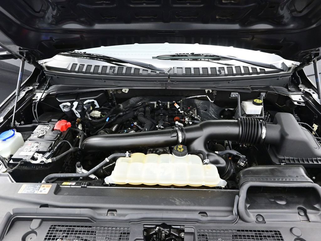 Used 2024 Ford Expedition Limited image 11