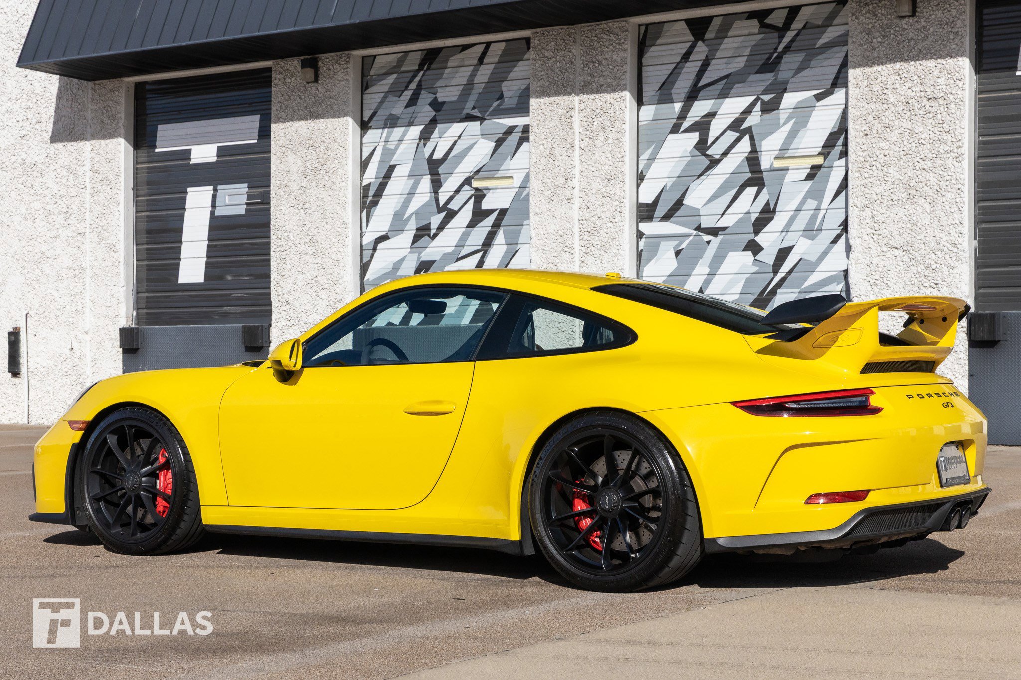 Used 2018 Porsche 911 GT3 w/ Sport Chrono Package image 11