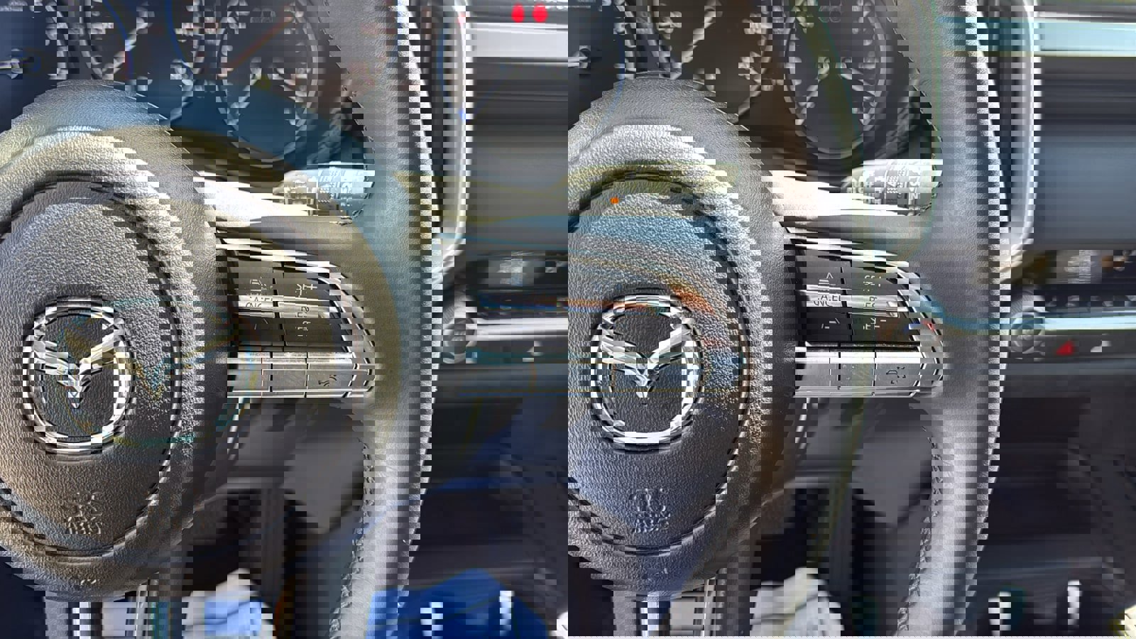 Certified 2025 MAZDA CX-50 AWD 2.5 S w/ Premium Package image 16