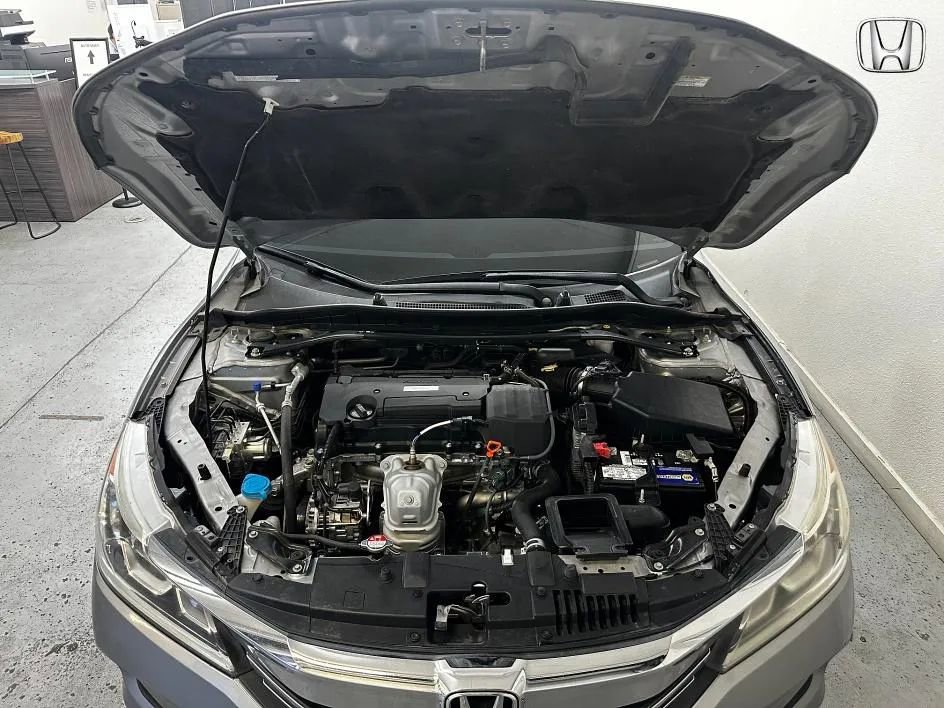 Used 2017 Honda Accord Sport image 22