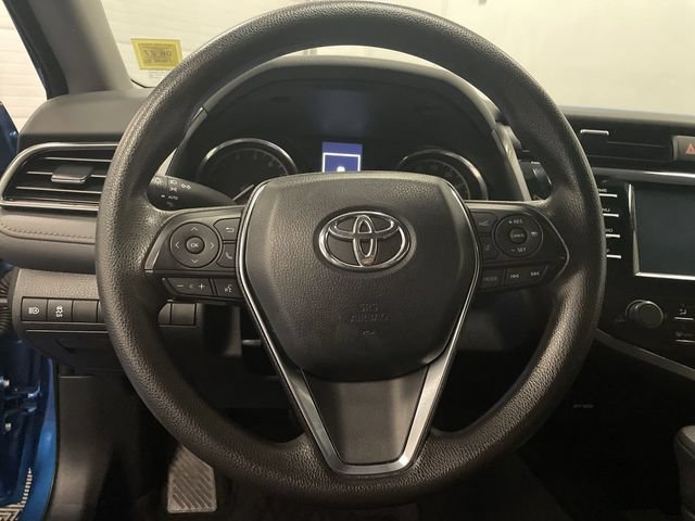Used 2020 Toyota Camry LE FWD image 14