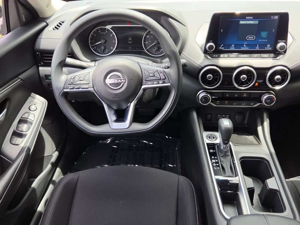Used 2025 Nissan Sentra SV FWD image 14