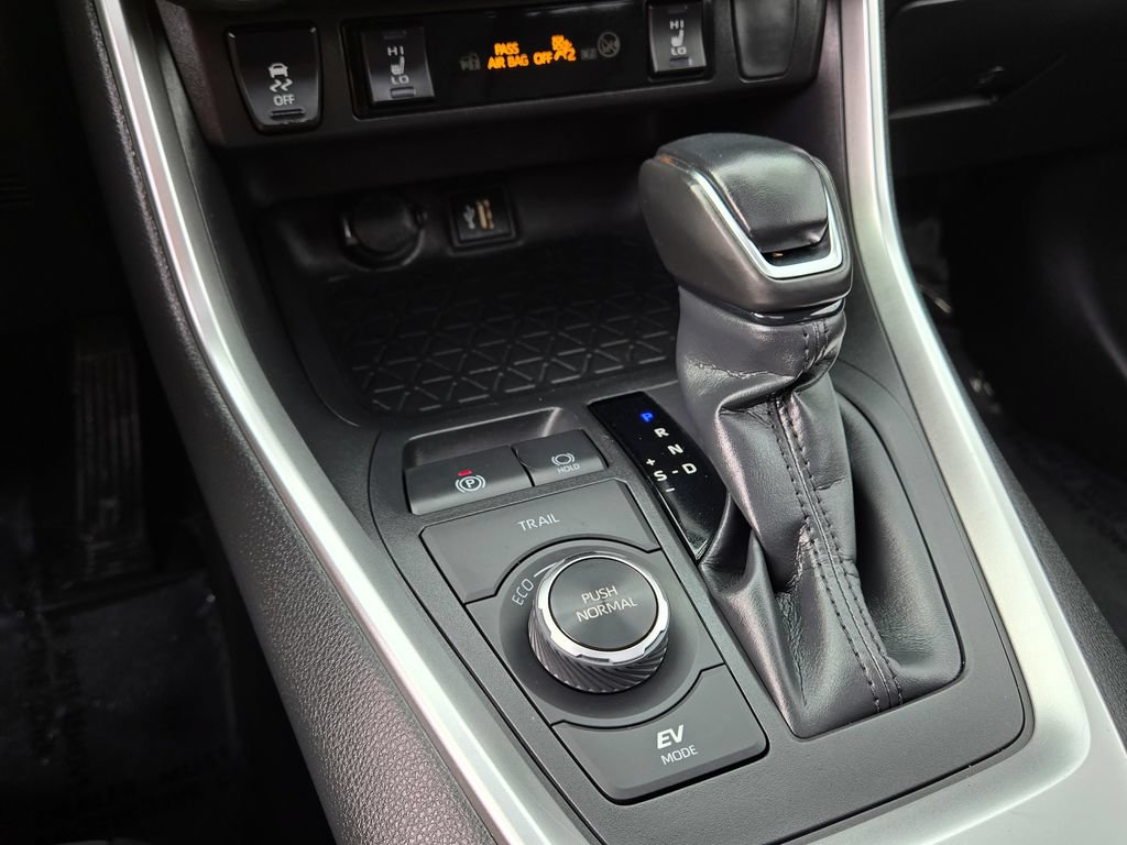 Used 2024 Toyota RAV4 XLE Premium w/ Weather Package AWD/4WD image 26