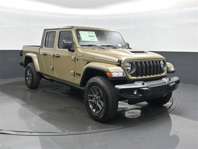 New 2025 Jeep Gladiator Sport image 1