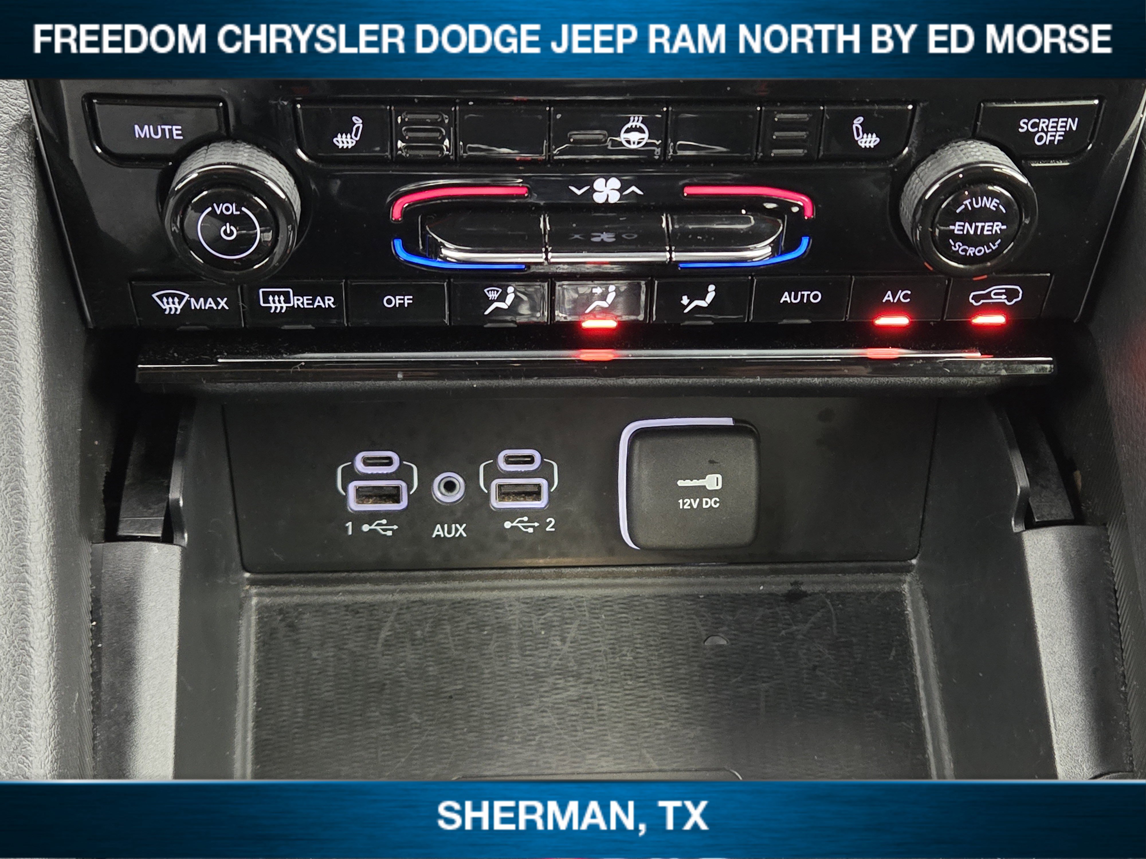 Used 2025 Jeep Grand Cherokee Altitude AWD/4WD image 13