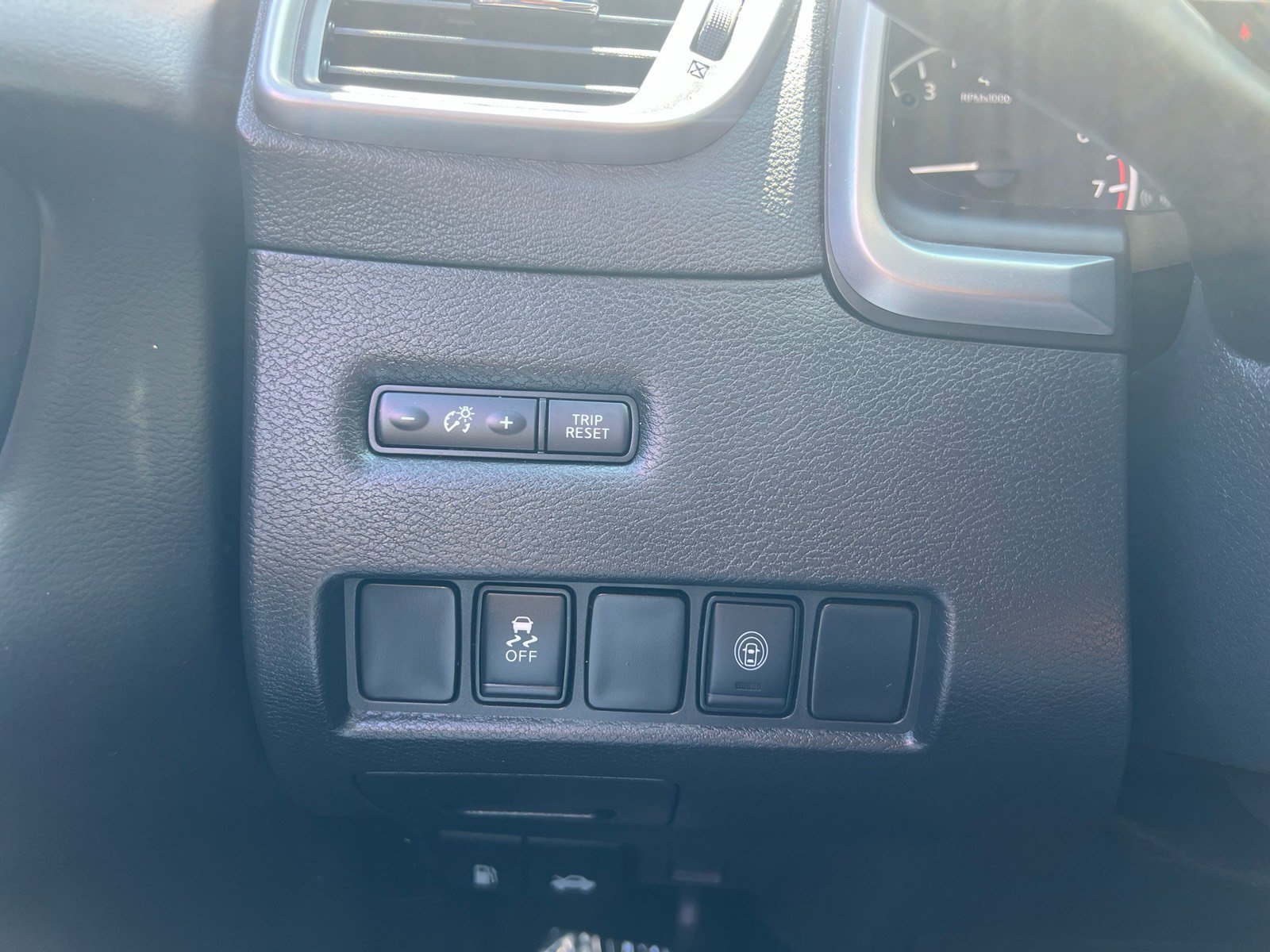 Used 2020 Nissan Murano SV AWD/4WD image 21