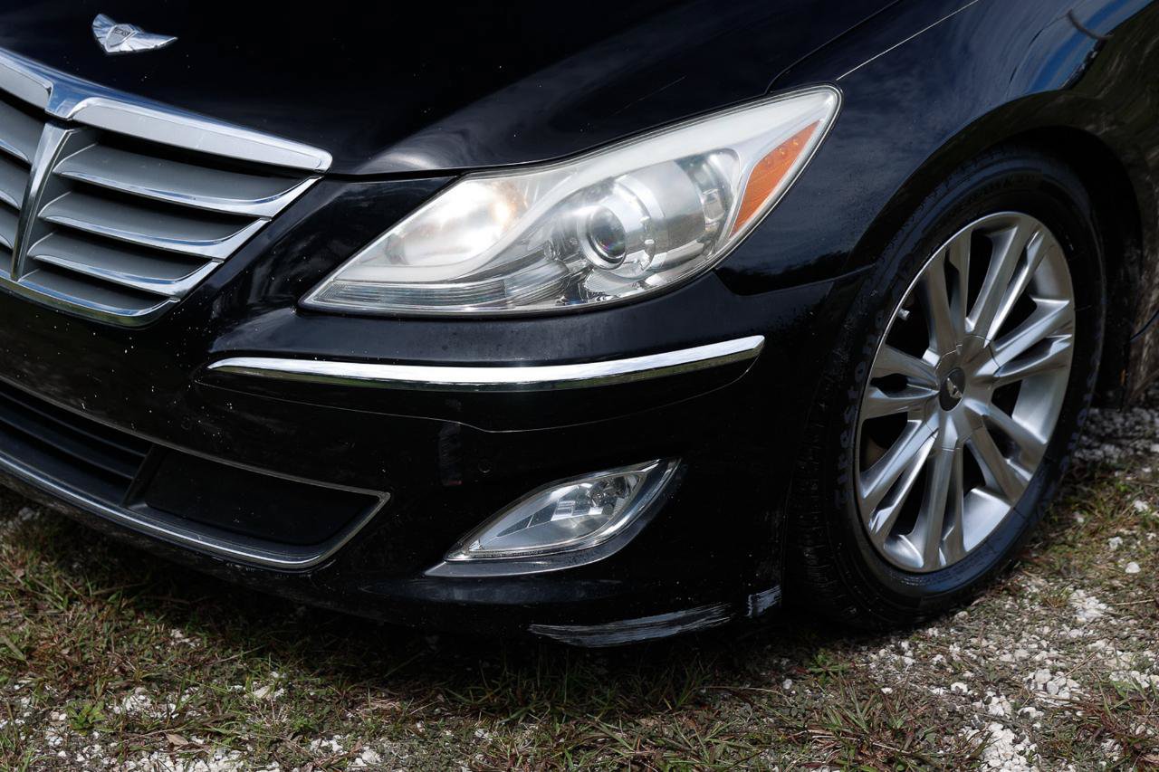 Used 2013 Hyundai Genesis 3.8 w/ Premium Pkg RWD image 36