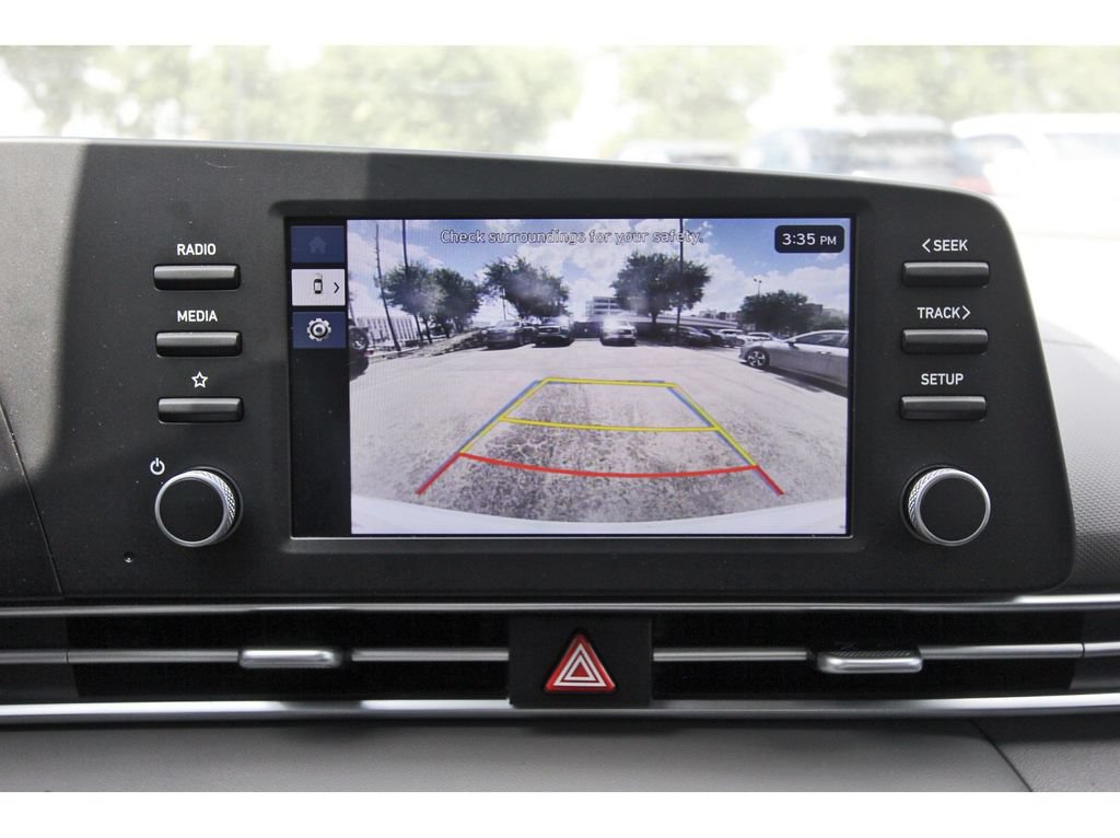Used 2025 Hyundai Elantra SE FWD image 26