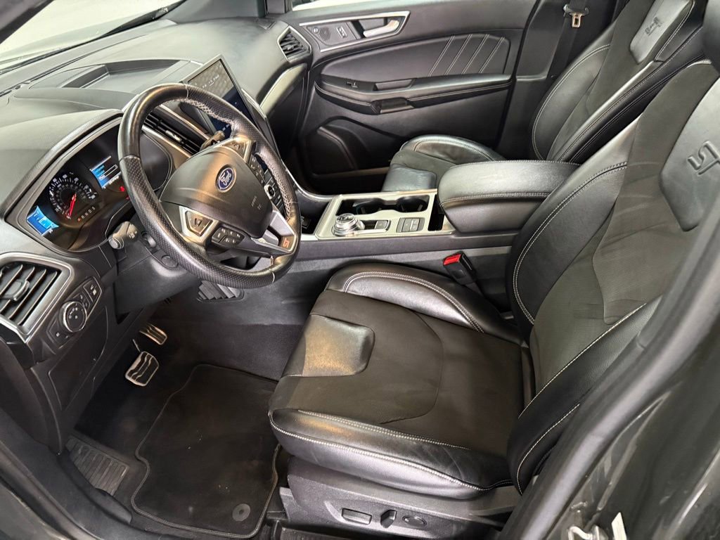 Certified 2022 Ford Edge ST w/ Equipment Group 401A image 31