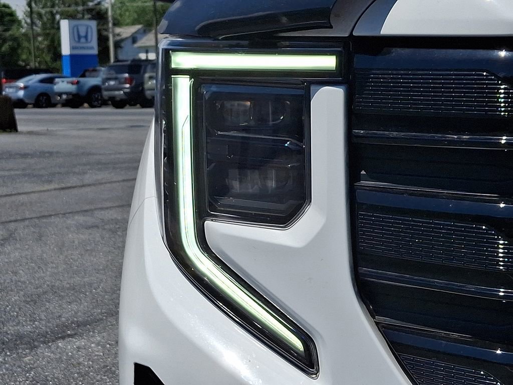 Used 2025 GMC Sierra 1500 Elevation AWD/4WD image 8