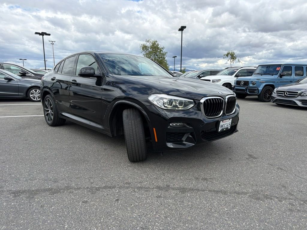 Used 2021 BMW X4 xDrive30i w/ M Sport Package AWD/4WD image 3