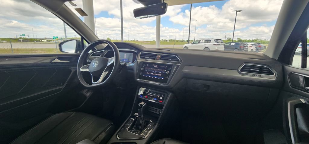 Used 2022 Volkswagen Tiguan SE FWD image 23