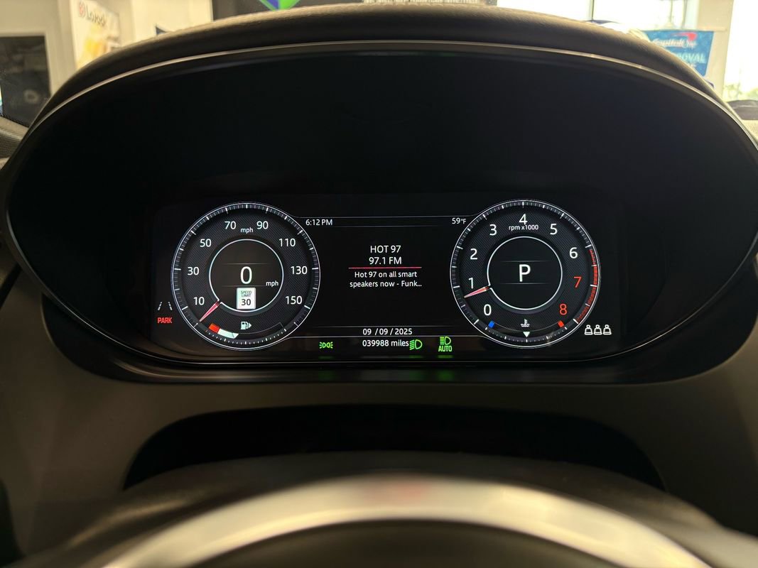 Used 2020 Jaguar E-PACE R-Dynamic HSE image 21