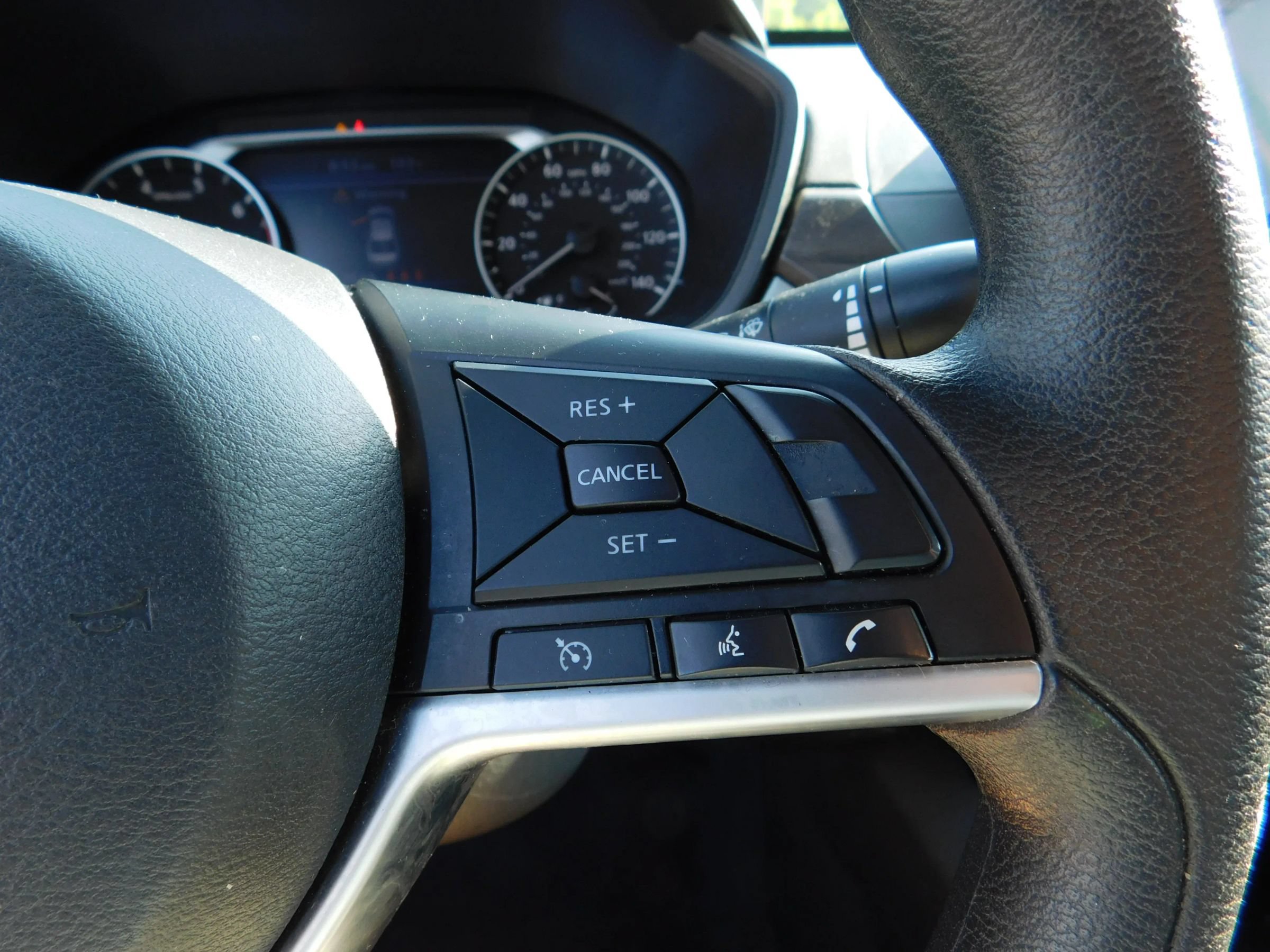 Used 2024 Nissan Altima 2.5 SV FWD image 19