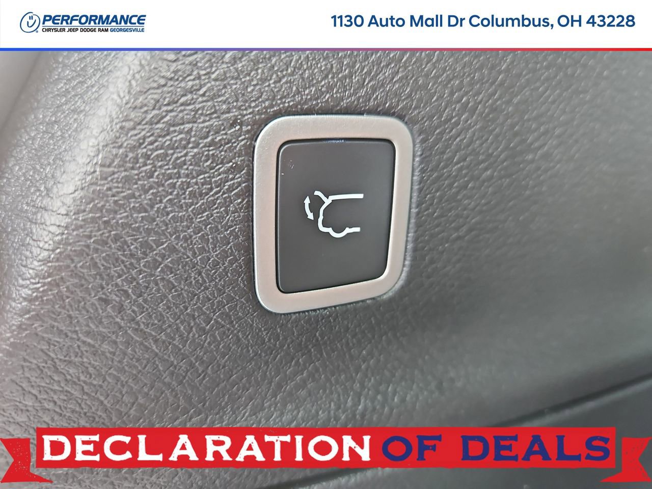 New 2026 Chrysler Pacifica Select image 12