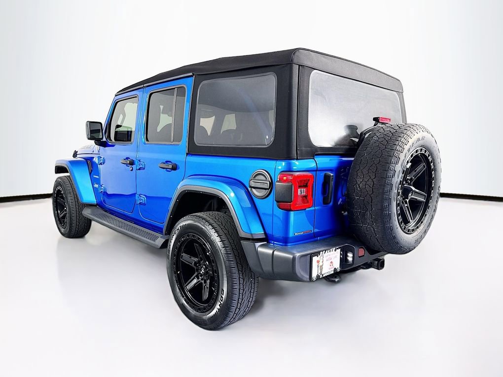Used 2024 Jeep Wrangler Sahara image 7