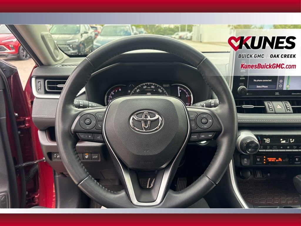 Used 2020 Toyota RAV4 Limited image 19