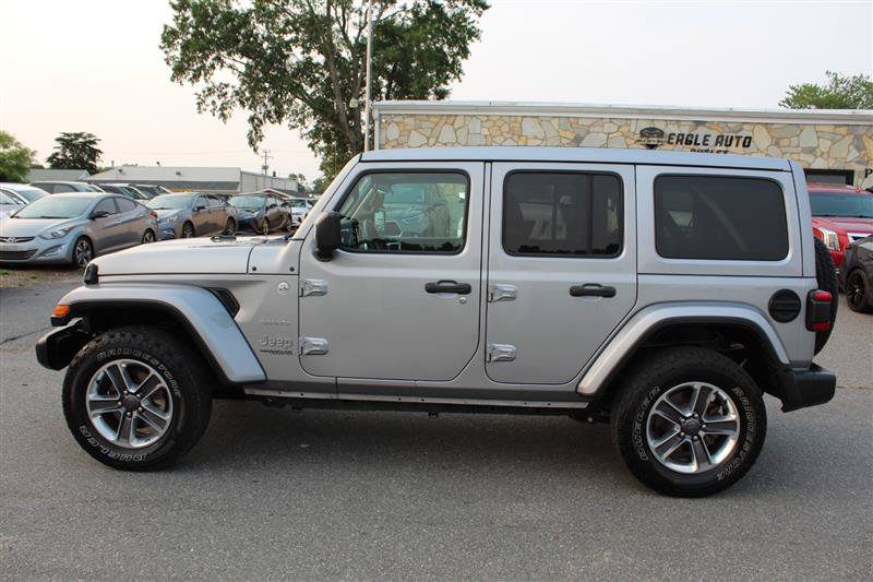 Used 2019 Jeep Wrangler Unlimited Sahara AWD/4WD image 4
