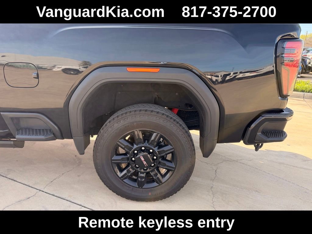 Used 2024 GMC Sierra 2500 AT4 w/ AT4 Premium Plus Package image 9