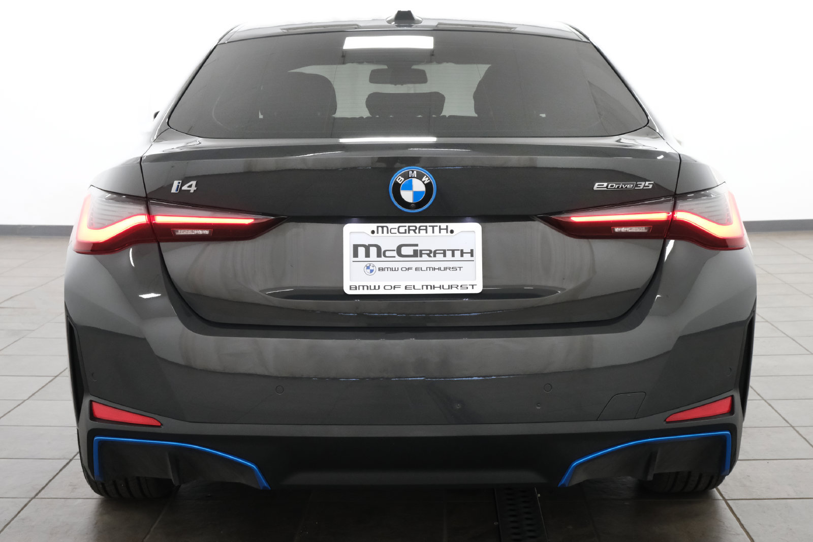 Used 2024 BMW i4 eDrive35 w/ Premium Package RWD image 5