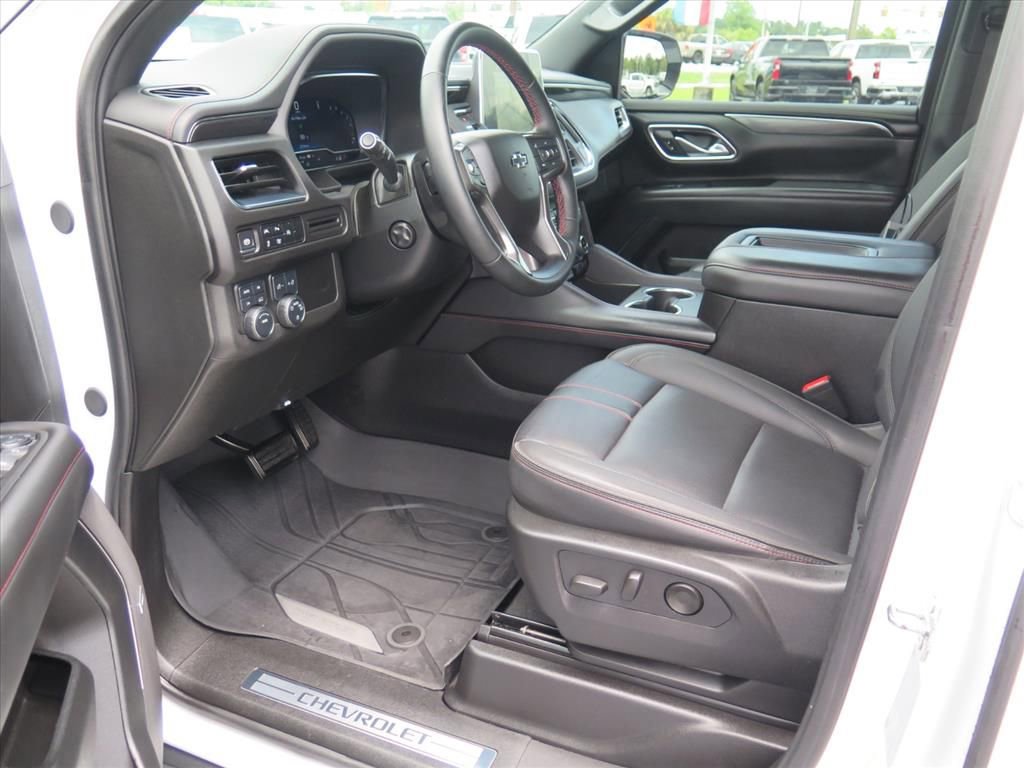 Used 2024 Chevrolet Tahoe RST w/ RST Performance Edition AWD/4WD image 10