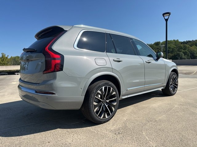 New 2026 Volvo XC90 B6 Plus w/ Protection Package Premier image 7