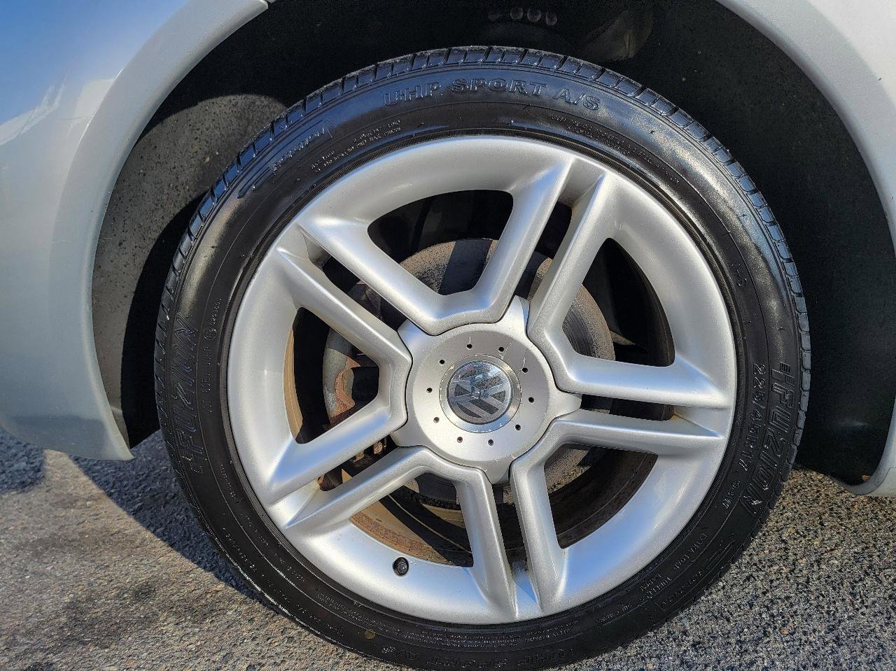 Used 2004 Volkswagen Beetle GLS FWD image 23