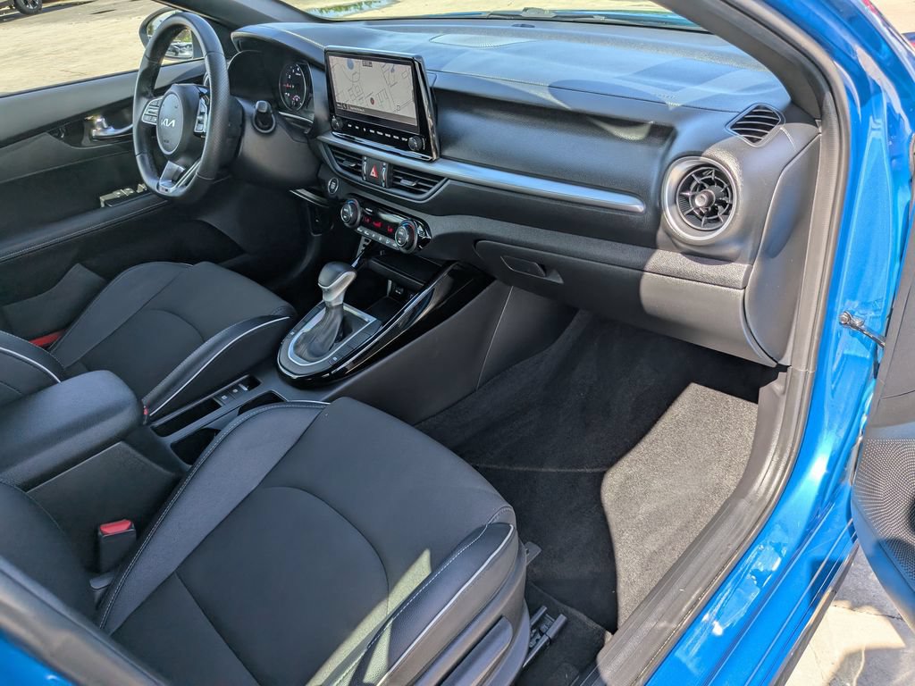 Certified 2024 Kia Forte GT-Line FWD image 13