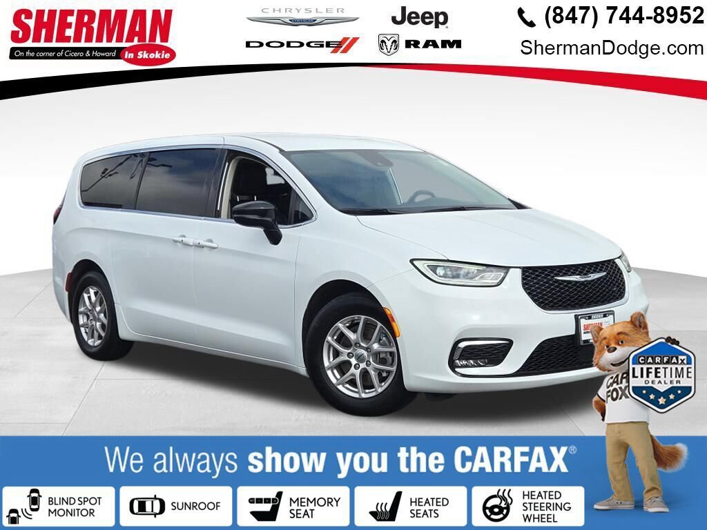 Used 2024 Chrysler Pacifica Touring-L FWD image 1