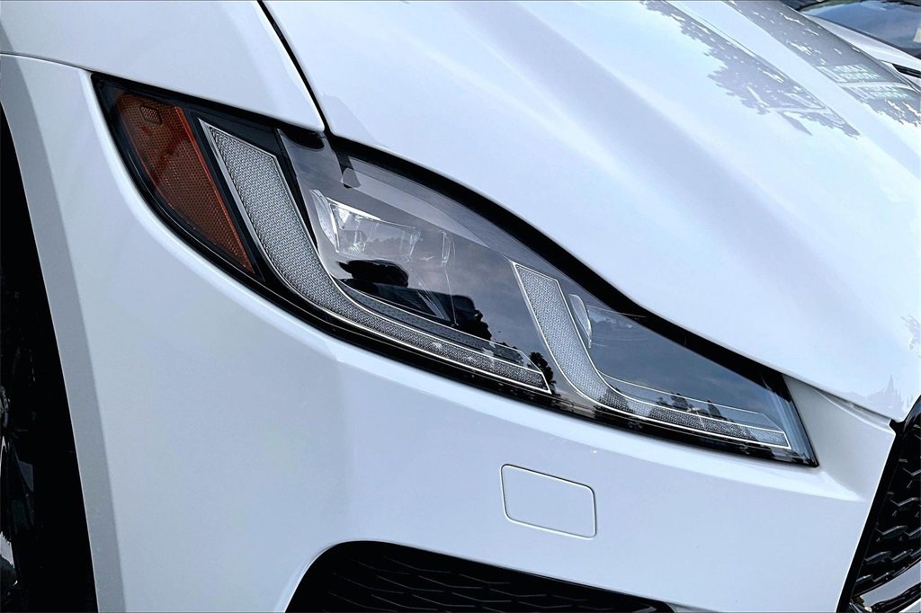 Used 2025 Jaguar F-PACE R-Dynamic S image 30