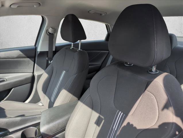 Certified 2024 Hyundai Elantra Blue image 10