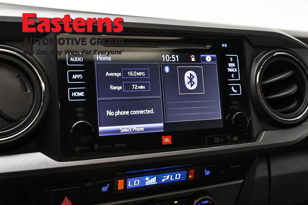 Used 2018 Toyota Tacoma TRD Sport AWD/4WD image 19
